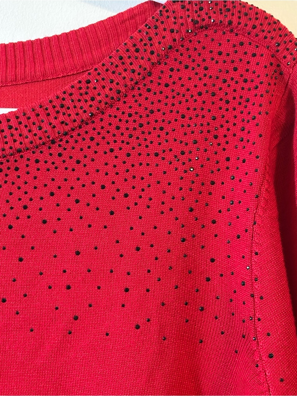 Cable & Gauge sweater women's 1X red long-sleeve black embellishments pullover - Picture 15 of 16